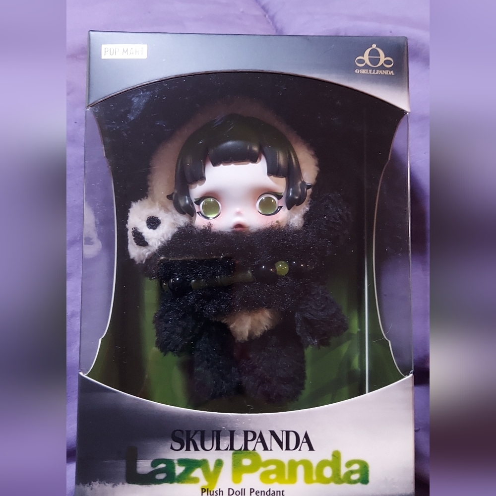 Skullpanda Lazy Panda Plush Doll Pendant - Black and Cream